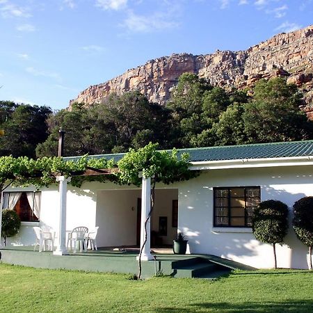 Kunje Guesthouse Op-die-Berg Buitenkant foto